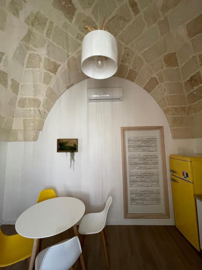 Bed and Breakfast Al Vicoletto Sava Exterior foto